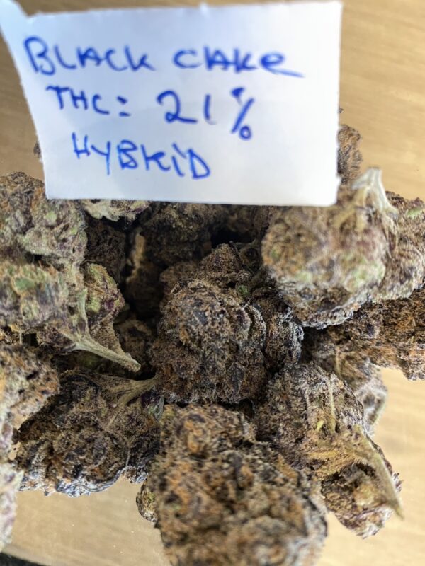 Black Cake (THC 21%) - Image 3